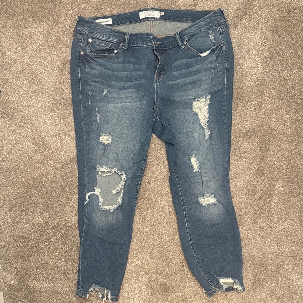 Torrid Distressed Ankle Jeans in Blue